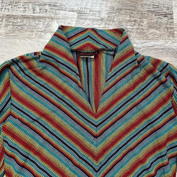 HeartSoul Rainbow Stripe Ribbed V-Neck Top Y2K Juniors Large (Fits XS/S) - Picture 3 of 6